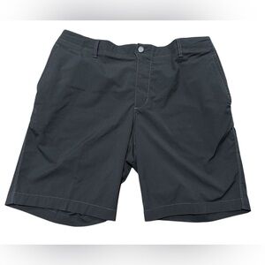 Tommy Bahama Tech Performance Shorts 9” Expand waist Size 40 Black Golf